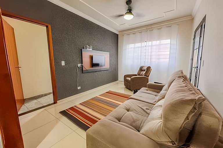 Seu lar perfeito longe de casa + vaga e ar