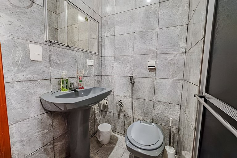 Seu lar perfeito longe de casa + vaga e ar