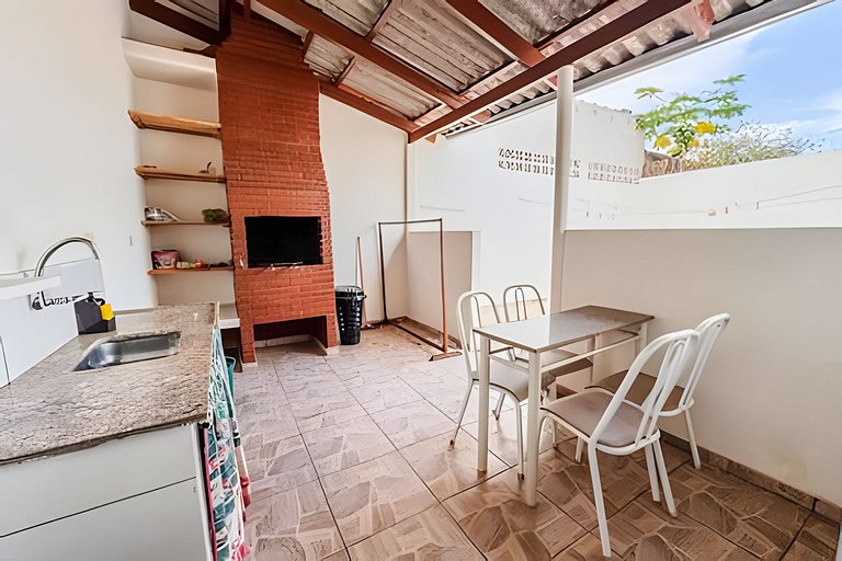 Seu lar perfeito longe de casa + vaga e ar