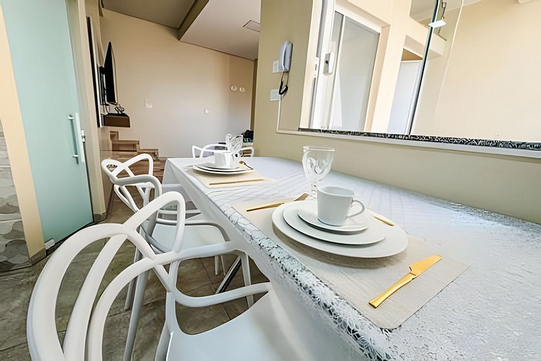 Lindo sobrado no centro + ar cond. e vaga