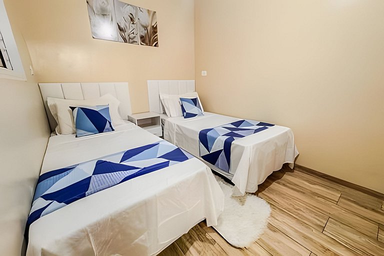 Lindo sobrado no centro + ar cond. e vaga