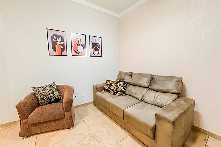 Sobrado encantador no centro + ar cond. e vaga