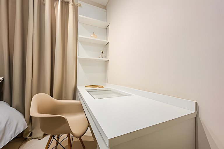 Lindo apê pertinho de tudo + ar cond. e vaga ox1