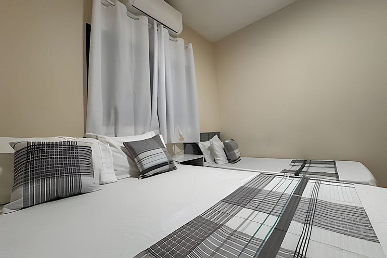 Casa há 4 minutos do centro + ar cond. e vaga