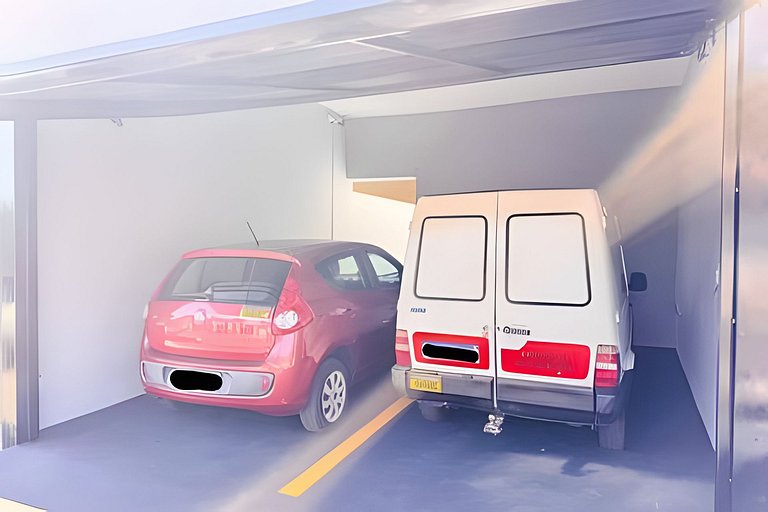 Flat em charmoso residencial + ar cond. e vaga