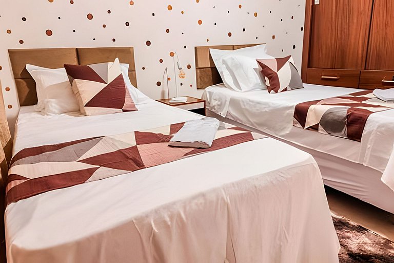 Flat completo em residencial + ar cond. e vaga