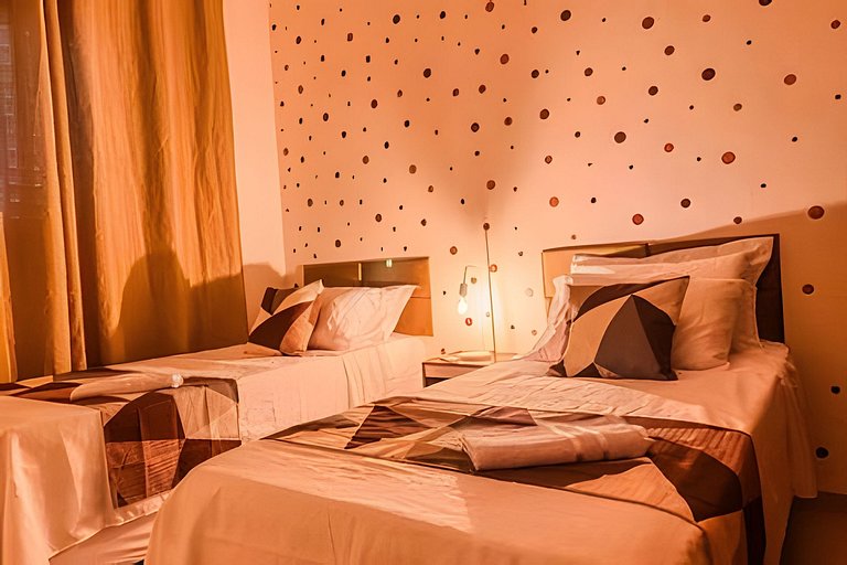 Flat completo em residencial + ar cond. e vaga