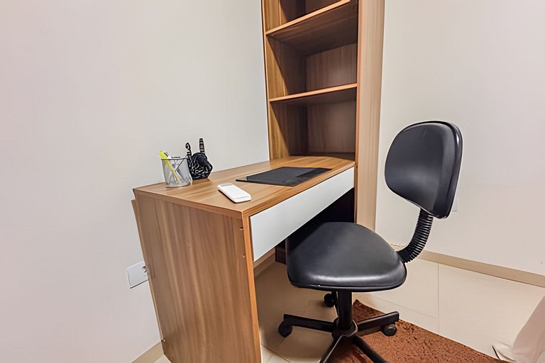 Flat completo em residencial + ar cond. e vaga