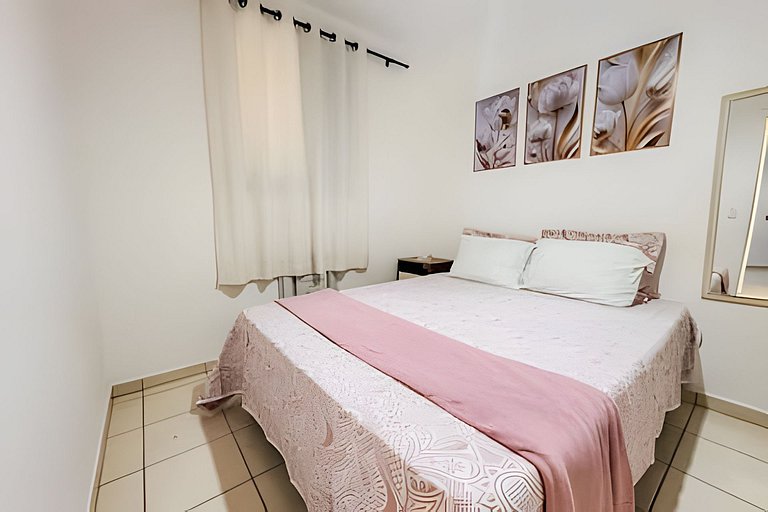 Apto completo perto do centro + ar cond. e vaga