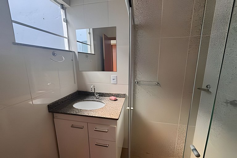 Flat completo em residencial + ar cond. e vaga