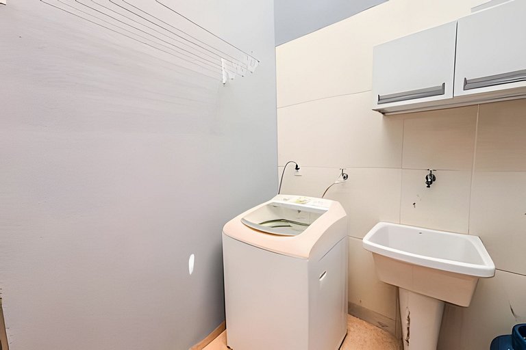 Flat completo em residencial + ar cond. e vaga