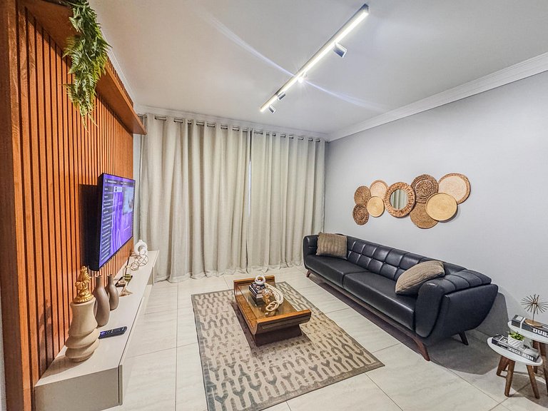 Casa em bairro nobre + 3 quartos com ar e 2 vagas