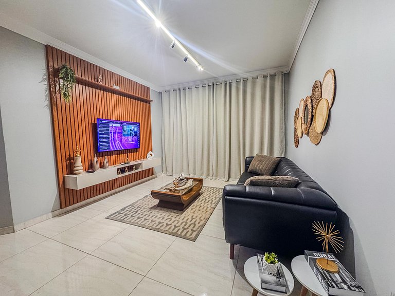 Casa em bairro nobre + 3 quartos com ar e 2 vagas