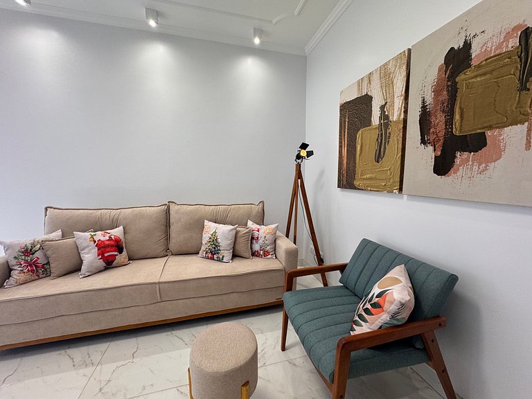 Casa linda e espaçosa + ar cond e 2 vagas