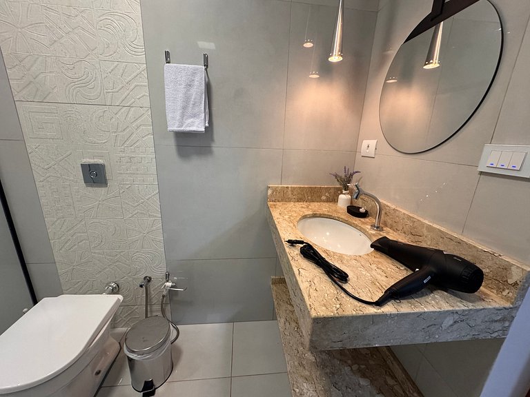 Casa linda e espaçosa + ar cond e 2 vagas