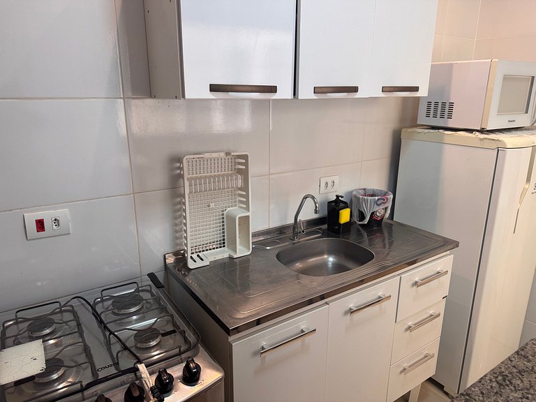 Sobrado 2q no centro de Ourinhos, ar-cond e vaga