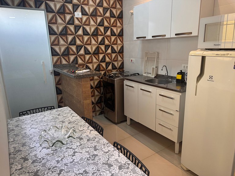 Sobrado 2q no centro de Ourinhos, ar-cond e vaga