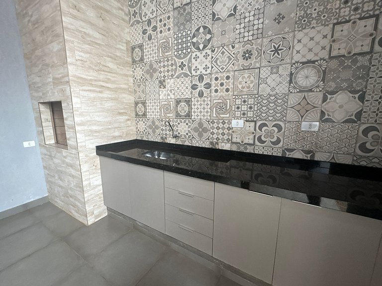 Casa com 2 vagas, ar condicionado perto da Fapi